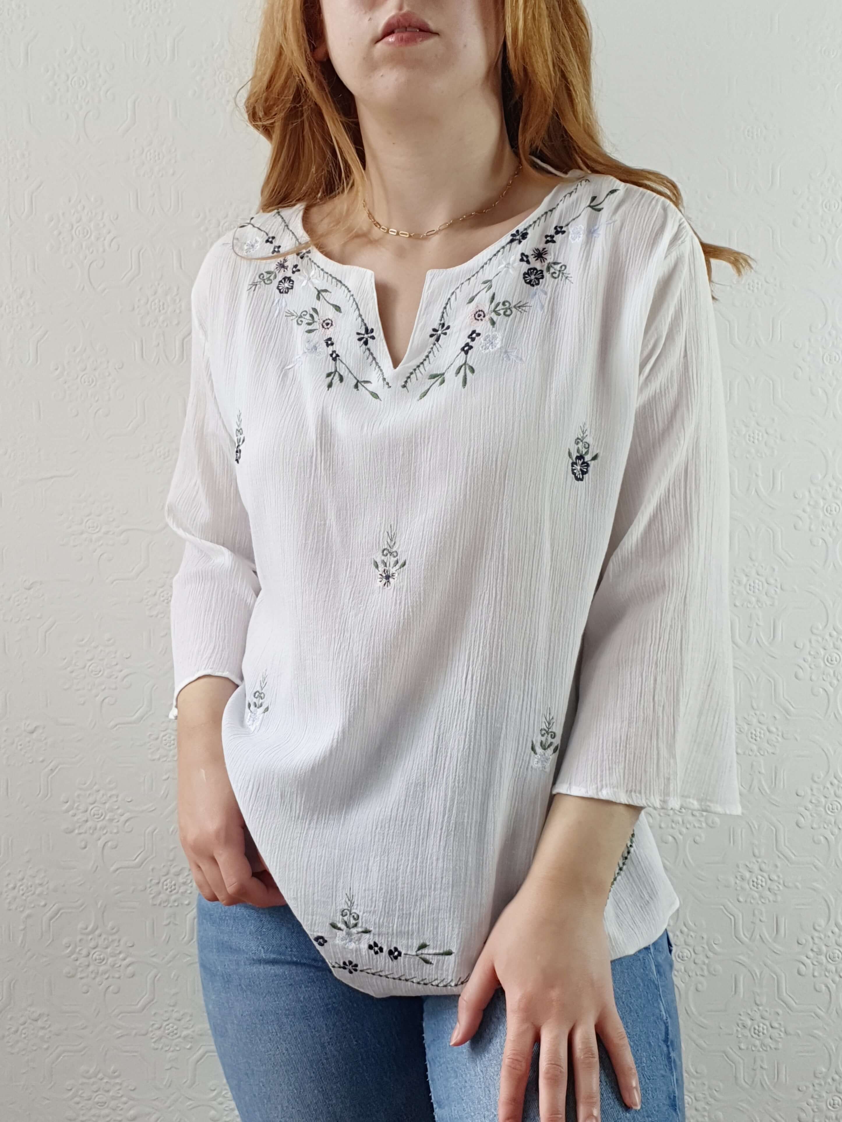 Vintage White Cotton Embroidered 3/4 Sleeve Blouse - M/L - Image 8