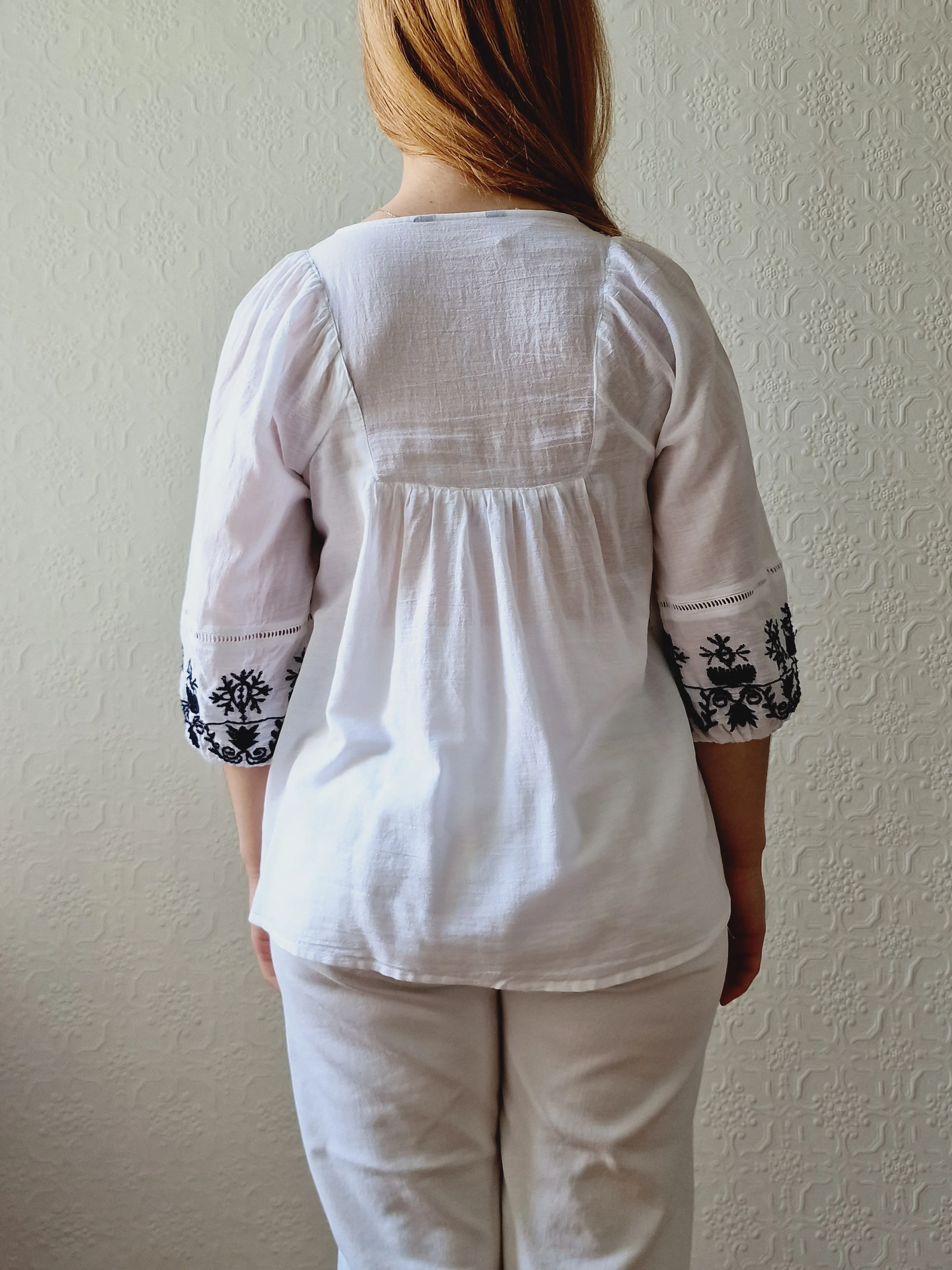 Vintage White Cotton Folk Blouse with Black Embroidery - S/M - Image 7