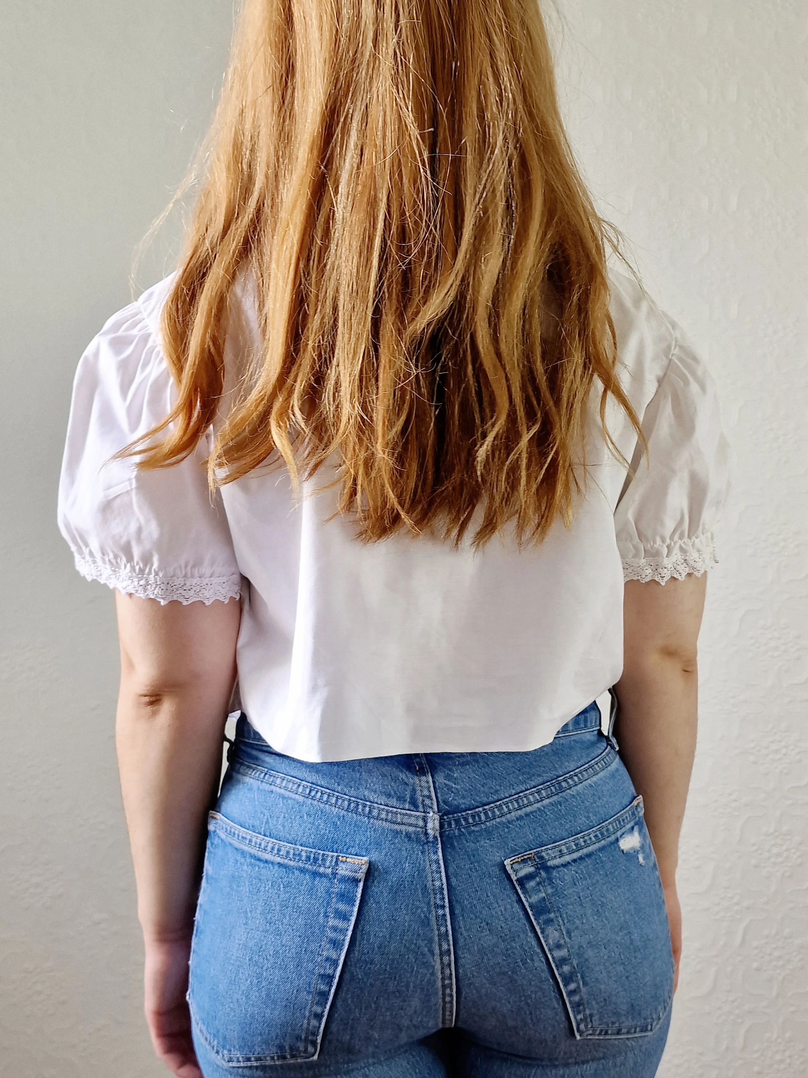 Vintage White Cotton Lacy Blouse with Square Neckline and Puff Sleeves - M/L - Image 3