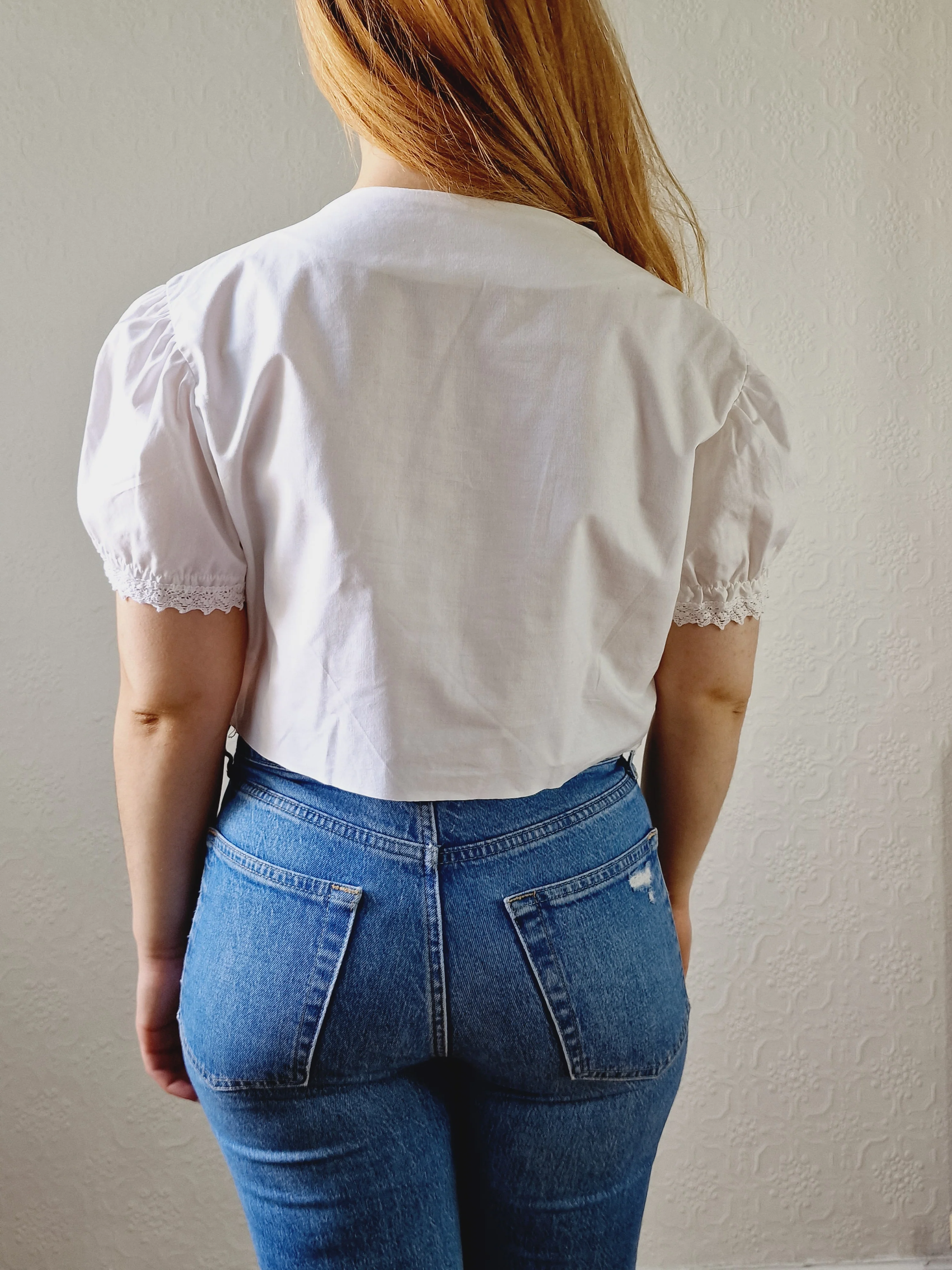 Vintage White Cotton Lacy Blouse with Square Neckline and Puff Sleeves - M/L - Image 5