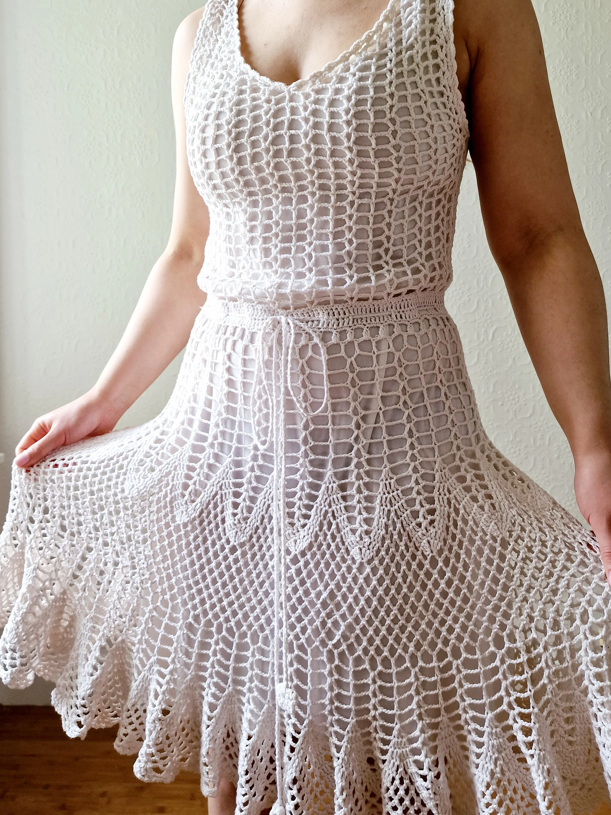 Vintage White Crochet Sleeveless Dress with Drawstring Waist - S/M - Image 5