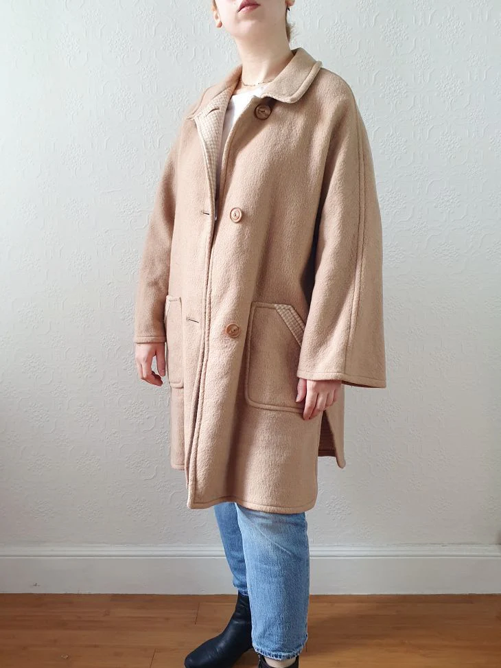 Vintage Wool Blend Lightweight Short Camel Coat with - M - Image 3