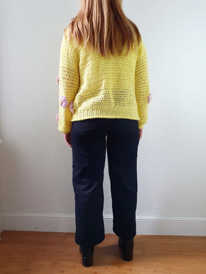 Vintage Wool Chrochet Yellow Open Cardigan with Lilac Flowers - S/M - Image 6